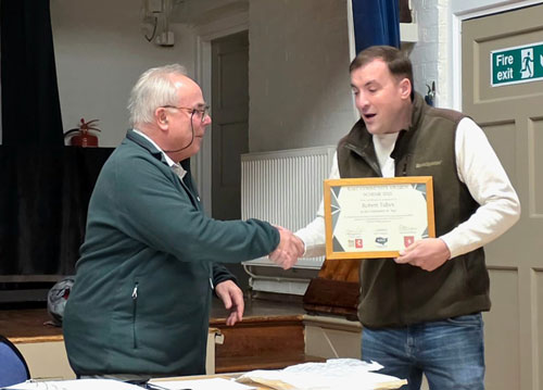 Robert Talbot receiving the KALC award